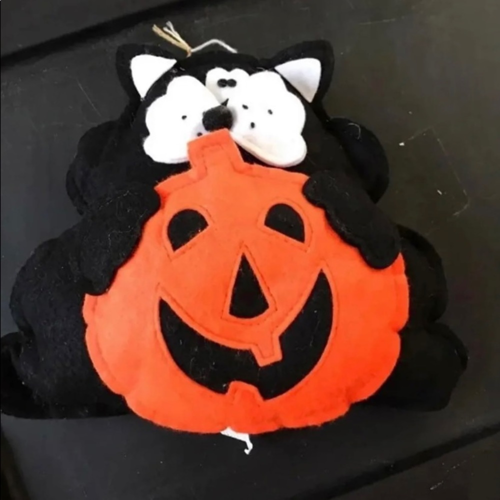Halloween Cat and Pumpkin Home Decor
